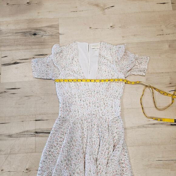 Divine Heritage Deep V-neck Floral Mini Dress - Picture 8 of 9